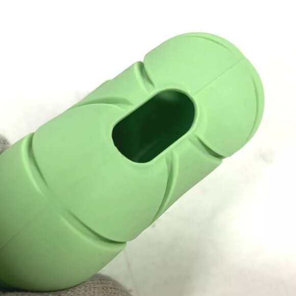 BOTTEGA VENETA Airpods Apple Intrecciato Earphone case rubber Green Unused - Picture 10 of 14